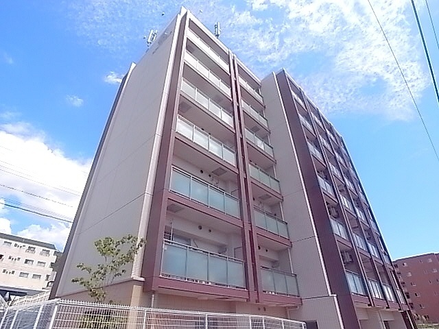 建物外観　タイル貼りの外観