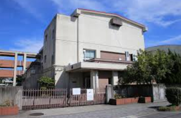 中学校　名古屋市立若水中学校（中学校）まで680m