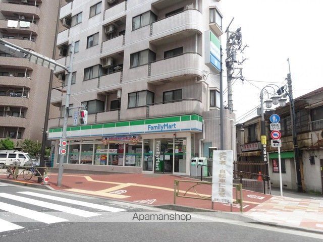 コンビニ　ファミリーマート滝野川５丁目店（コンビニ）まで376m