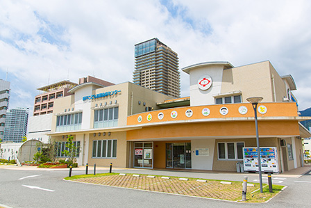 病院　神戸こども初期急病センター（病院）まで700m