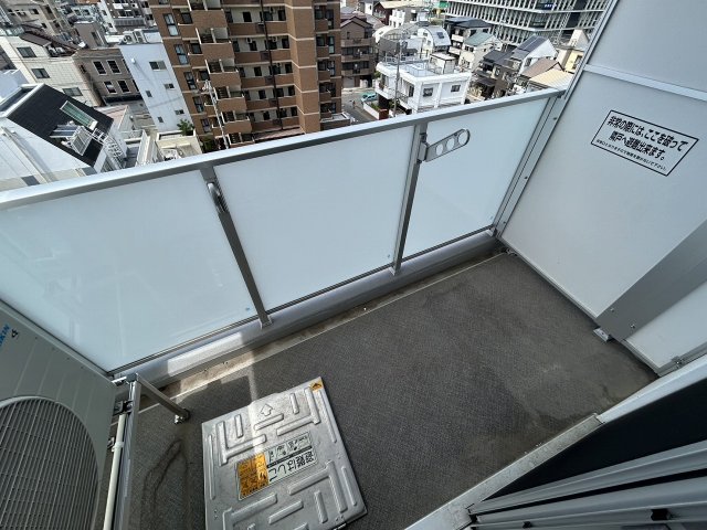 バルコニー　陽当たり良好なバルコニーです