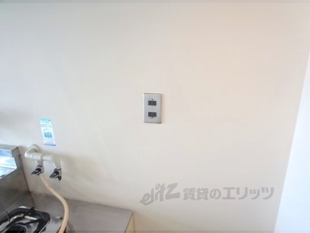 その他　キッチンについているコンセントです。