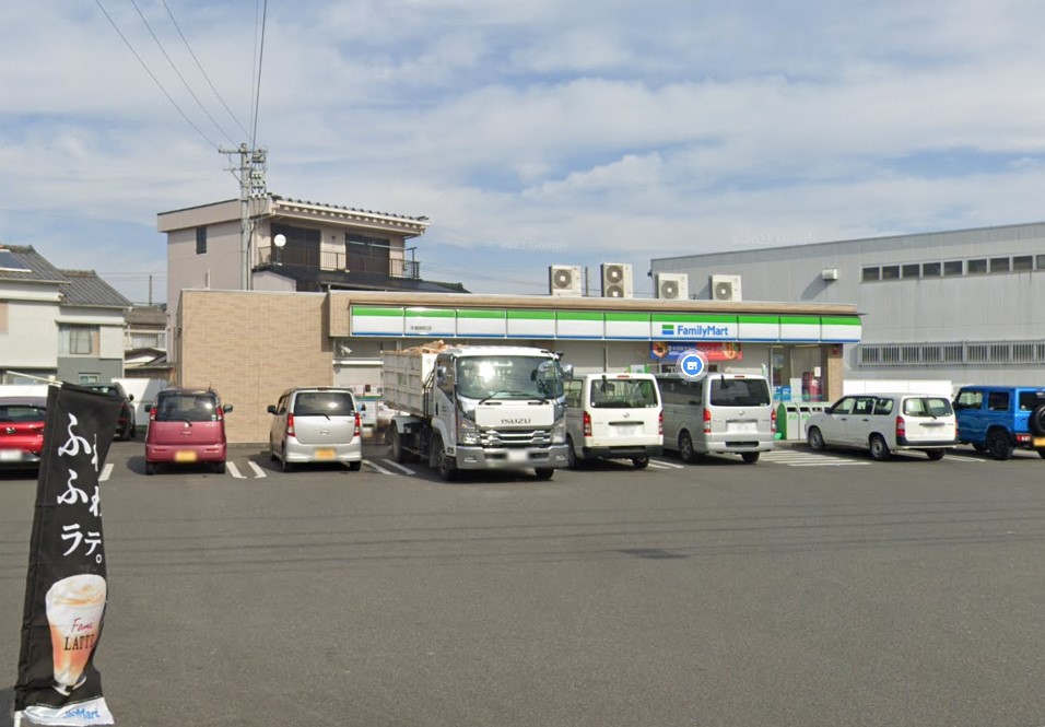 コンビニ　ファミリーマート 木曽岬町店（コンビニ）まで1816m