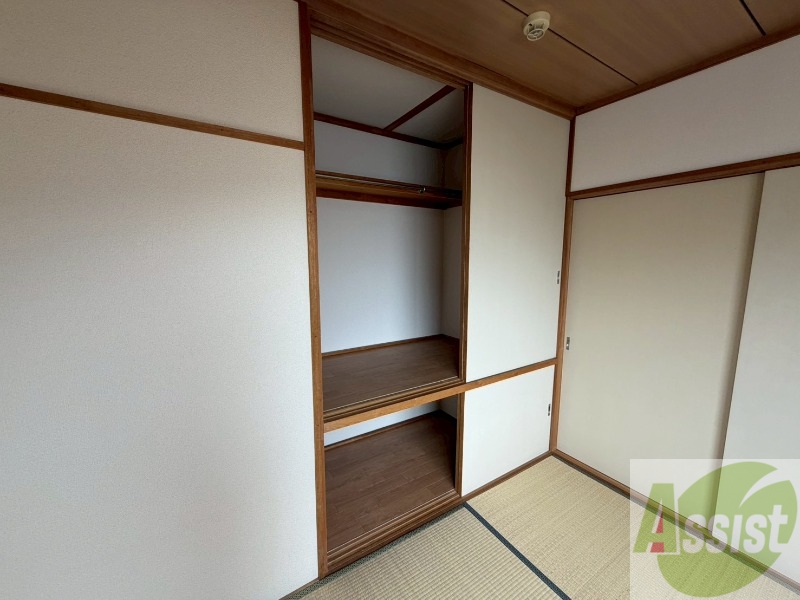 収納　こちらは収納です。物をしまう事ができますね！