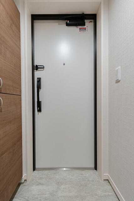 玄関　※写真は同タイプ住戸です。