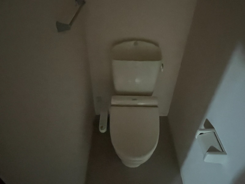 トイレ　※別号室のお写真です