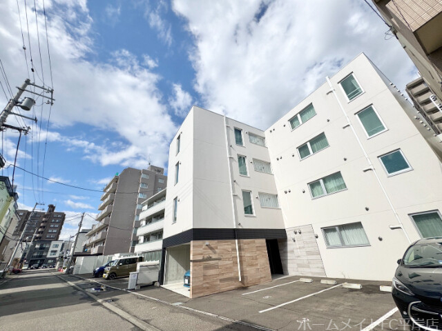 建物外観　デザイナーズ物件♪