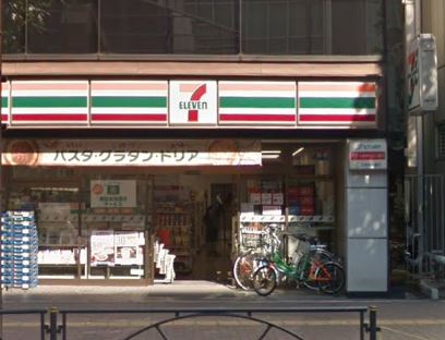 コンビニ　セブンイレブン 四谷4丁目店（コンビニ）まで200m