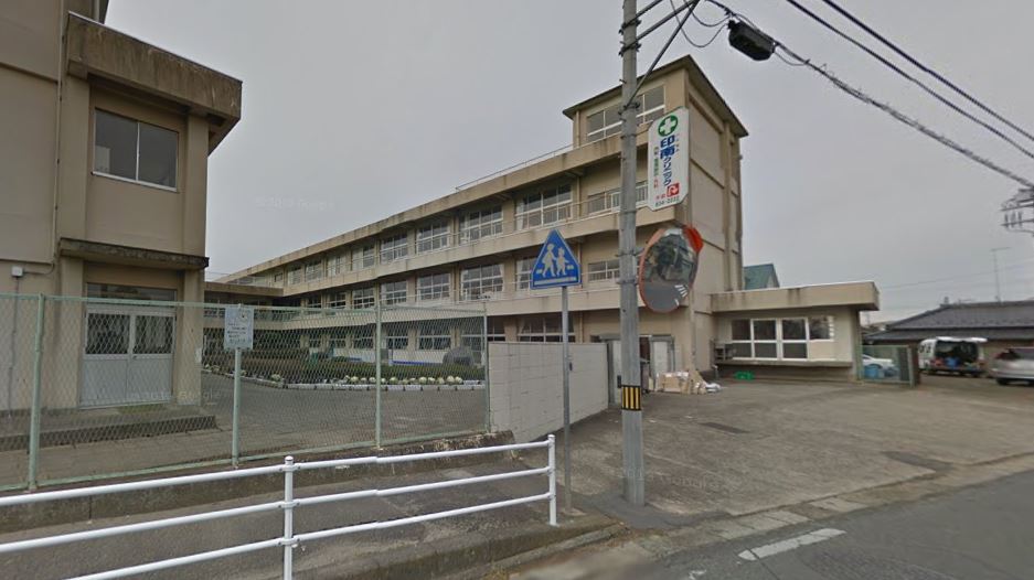 小学校　土浦市立荒川沖小学校（小学校）まで785m