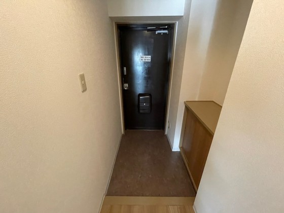 玄関　※別部屋の写真です