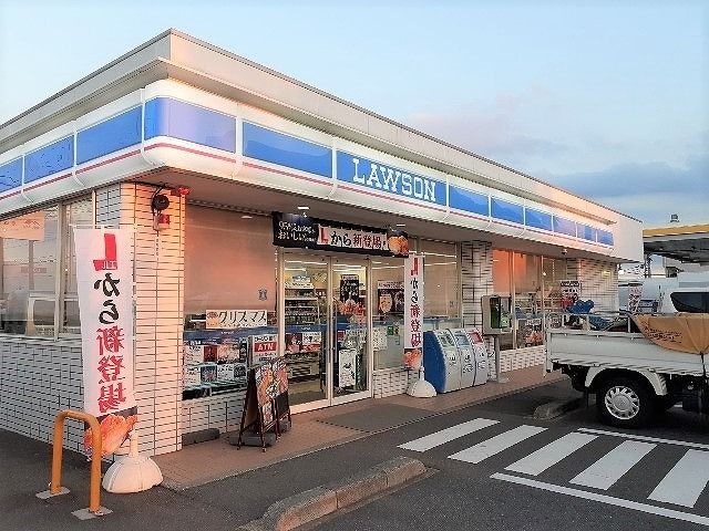 コンビニ　ローソン 成田公津の杜店（コンビニ）まで400m