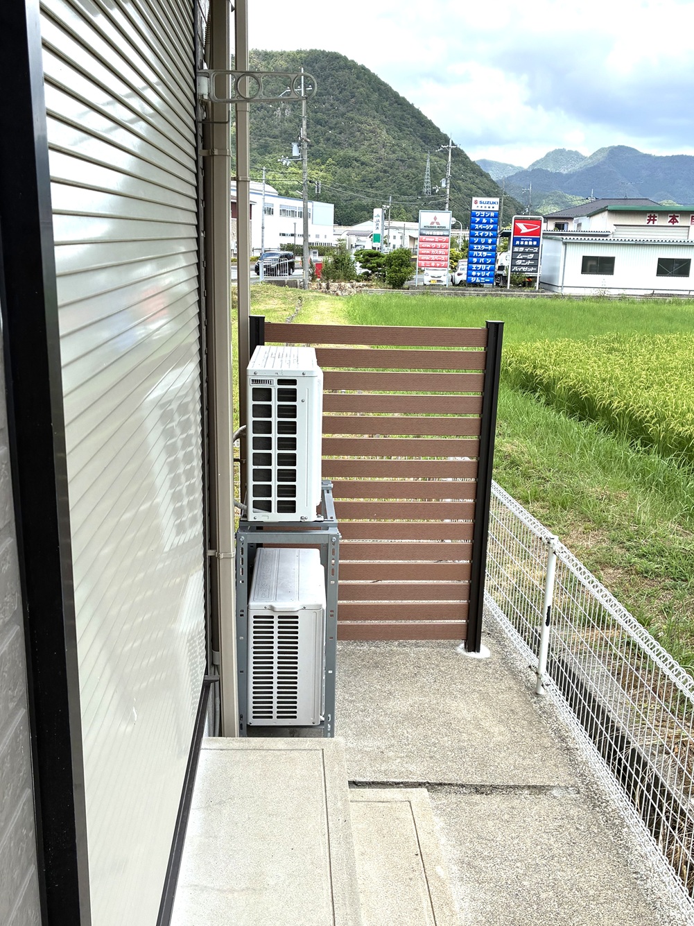 PLATZ ISOの内装写真