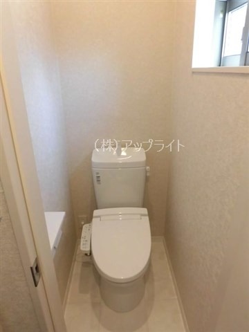トイレ　温水洗浄便座