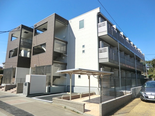 建物外観　★鉄骨造３階建てマンション！外観です★