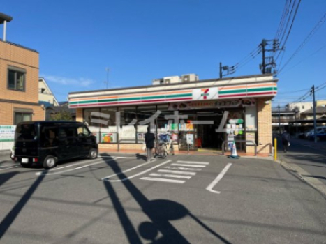 コンビニ　セブンイレブン 大田区西蒲田1丁目店（コンビニ）まで94m