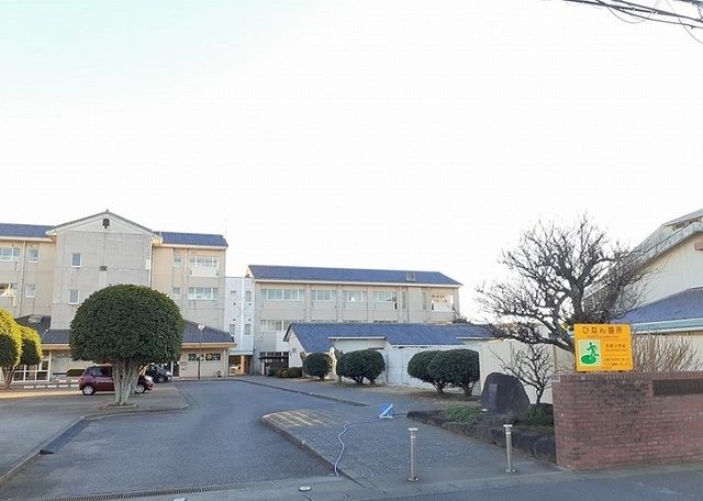 小学校　外野小学校（小学校）まで1300m