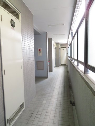 ロビー　共用廊下