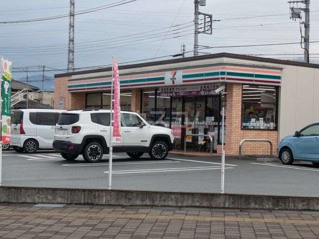 コンビニ　セブンイレブン 甲斐竜王駅前店（コンビニ）まで1222m