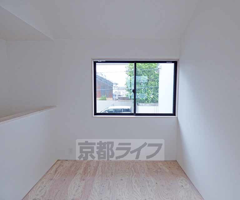 居室・リビング　綺麗な室内です。