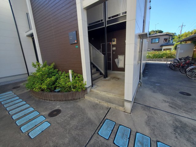 エントランス　毎日通るエントランスはこのようになっています