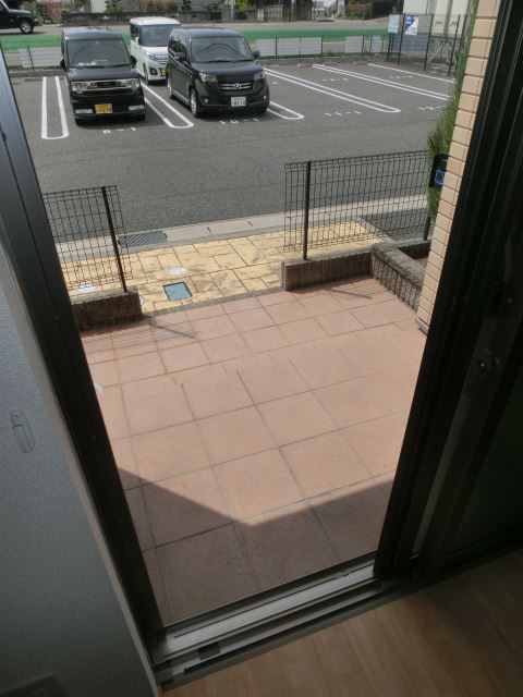庭　ポーチ