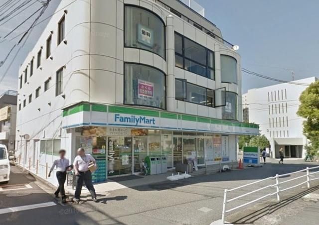 コンビニ　ファミリーマート大船駅北店（コンビニ）まで191m