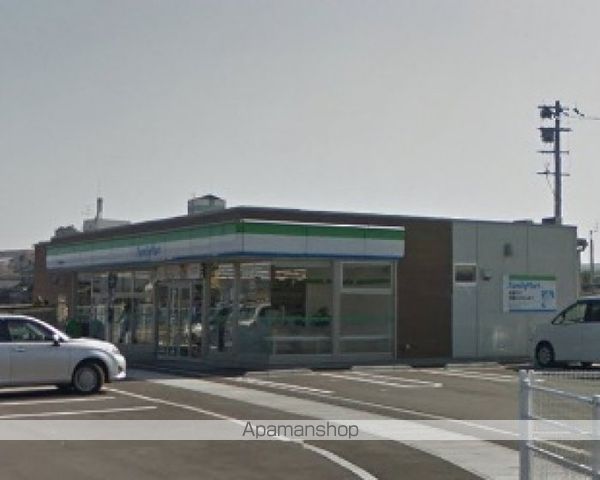 コンビニ　ファミリーマート香南町由佐店（コンビニ）まで1808m