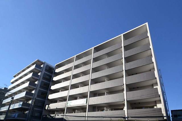 建物外観　高級感のあるたたずまい