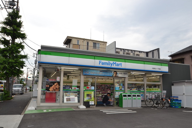 コンビニ　ファミリーマート（コンビニ）まで78m