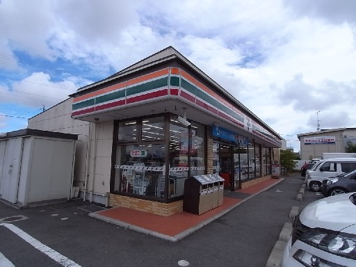 コンビニ　セブンイレブン 浜松入野町東店（コンビニ）まで713m