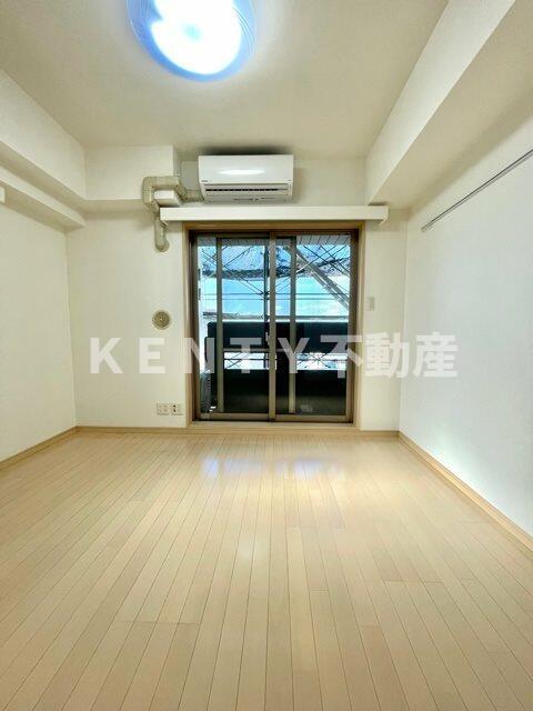 その他部屋・スペース　落ち着いて過ごせるお部屋なので、寝室にいかがでしょうか