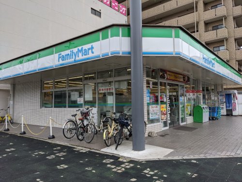 コンビニ　ファミリーマート 鶴舞店（コンビニ）まで44m