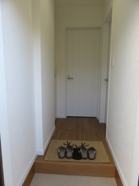 玄関　玄関ホールあります