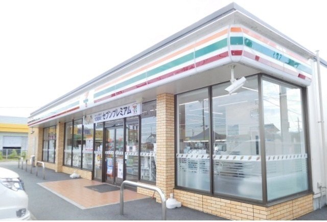 その他　セブンイレブン島里1丁目店まで750m