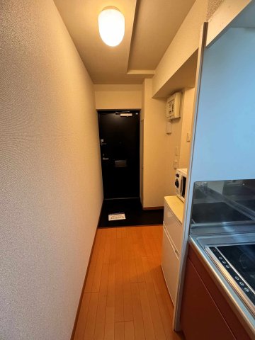 レオパレスホンゴーパレスの玄関写真