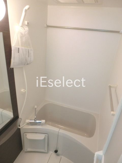 バス・シャワールーム　雨の日に便利な浴室乾燥機