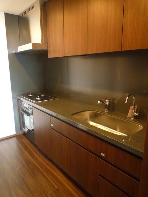 キッチン　写真は同タイプ住居です。