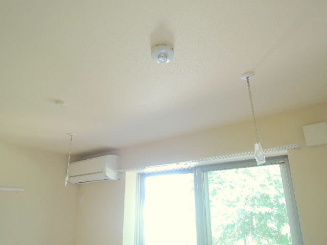 その他設備　雨の日も安心　室内物干フック