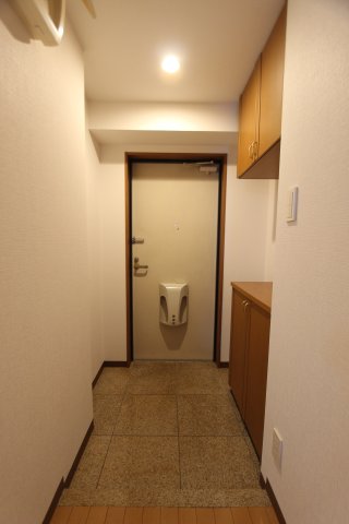 玄関　参考写真です。現況優先。