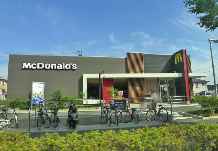飲食店　マクドナルド（飲食店）まで400m