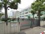 小学校　墨田区立両国小学校（小学校）まで420m
