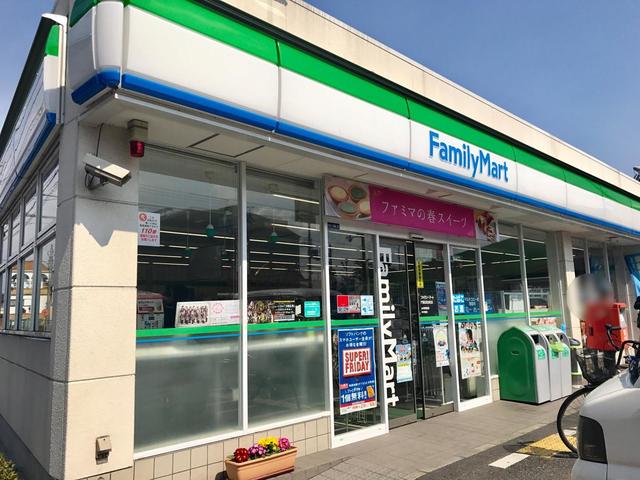 コンビニ　ファミリーマート門真深田町店（コンビニ）まで120m