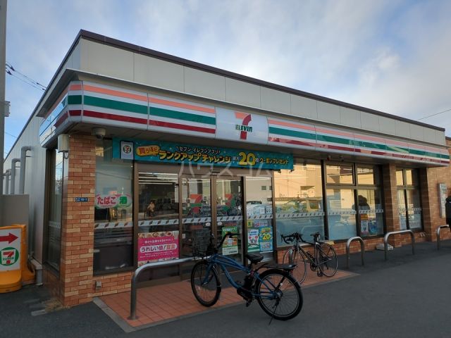 コンビニ　セブンイレブン 茅ヶ崎南湖３丁目店（コンビニ）まで549m