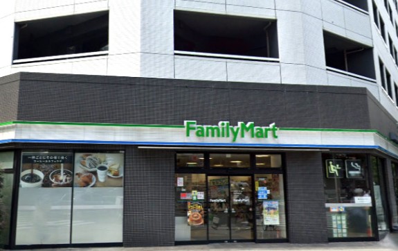 コンビニ　ファミリーマート目黒神泉町店（コンビニ）まで189m