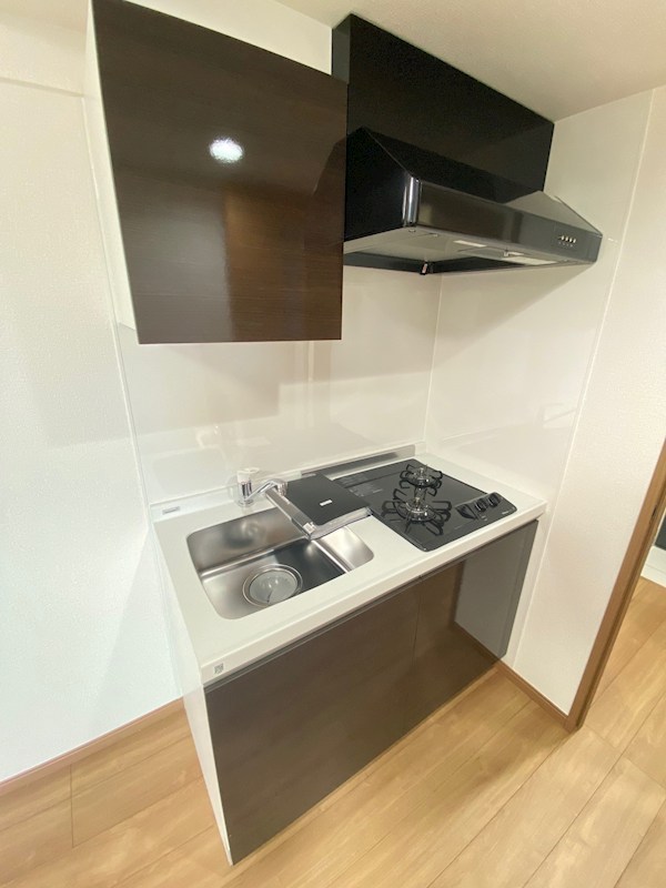 キッチン　（参考写真）同じ間取の別のお部屋です