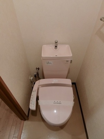第17関根マンションのトイレ写真
