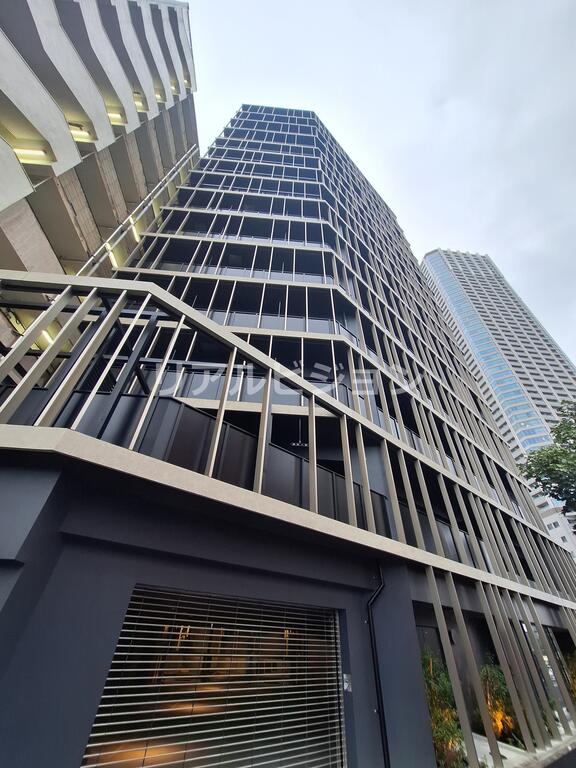 ZOOM新宿御苑前の外観写真