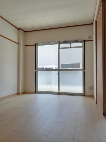 ゴコウマンションの居間写真