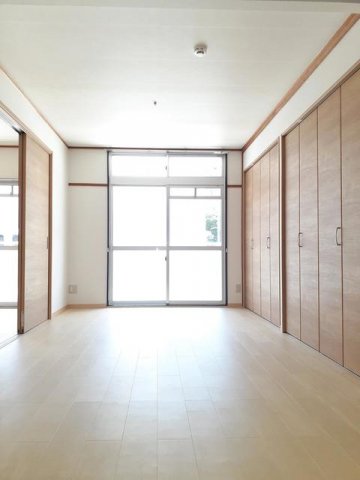 ゴコウマンションの居間写真