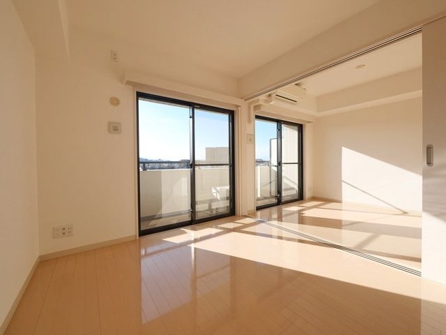 居室・リビング　★お部屋探しはタウンハウジング稲田堤店まで★